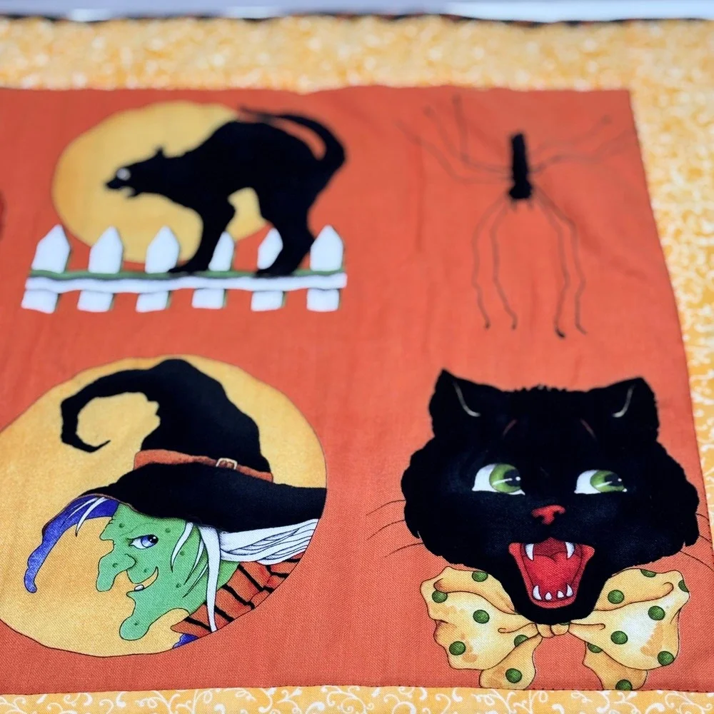 HMD Halloween Table Runner‎ J. Wecker Frisch Quilting Treasures Retired Fabric